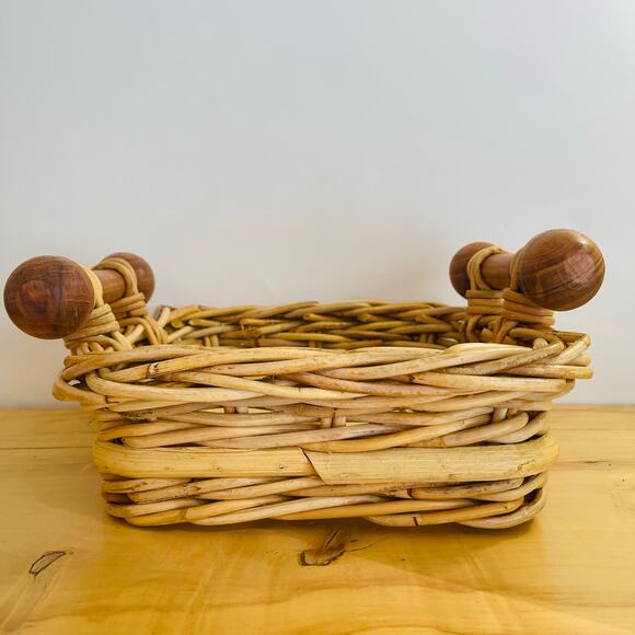 Vintage Woven Wicker Basket w/ Handles Wood Slats Bottom Decor Fruit Centerpiece - Picture 5 of 15